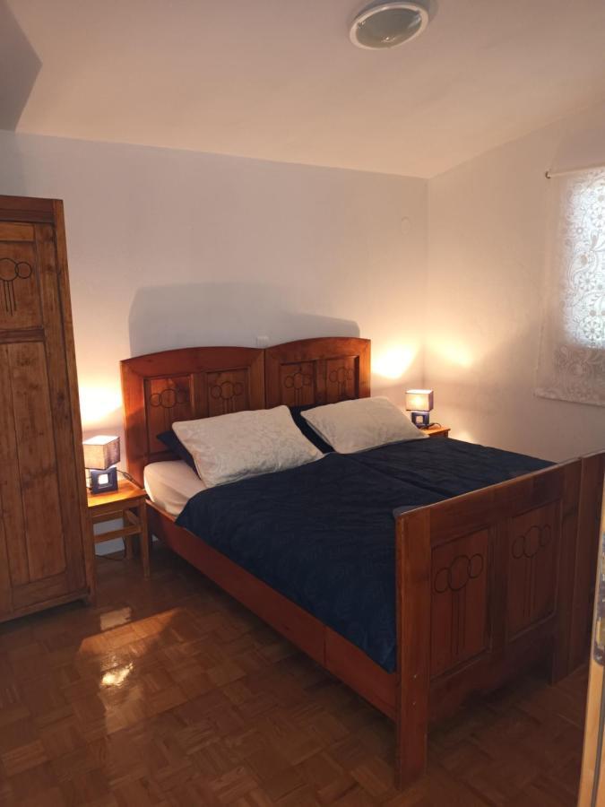Apartmani Sikic Metajna Dış mekan fotoğraf
